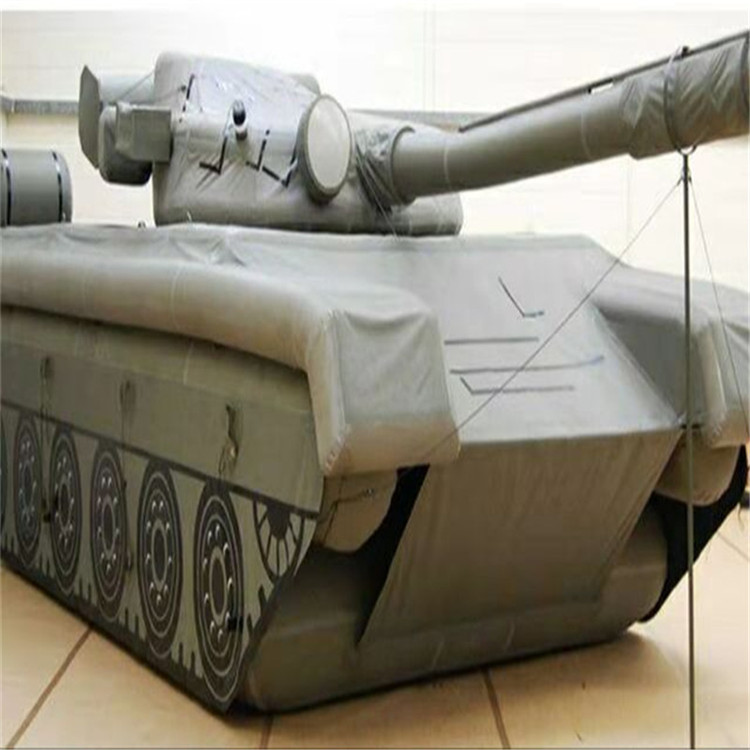 吐鲁番充气坦克大炮